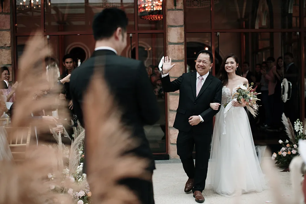 Adam Ong Photography. theweddingnotebook.com