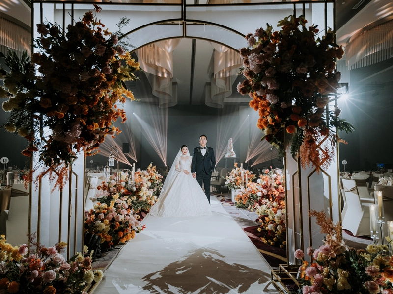 Modern Wedding with Autumn Hues at Pavilion Hotel KL