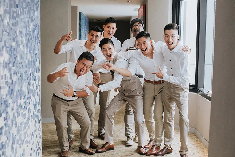 Photo by Munkeat Photography. theweddingnotebook.com