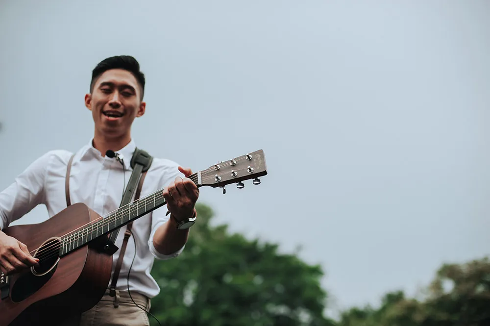 Photo by Munkeat Photography. theweddingnotebook.com