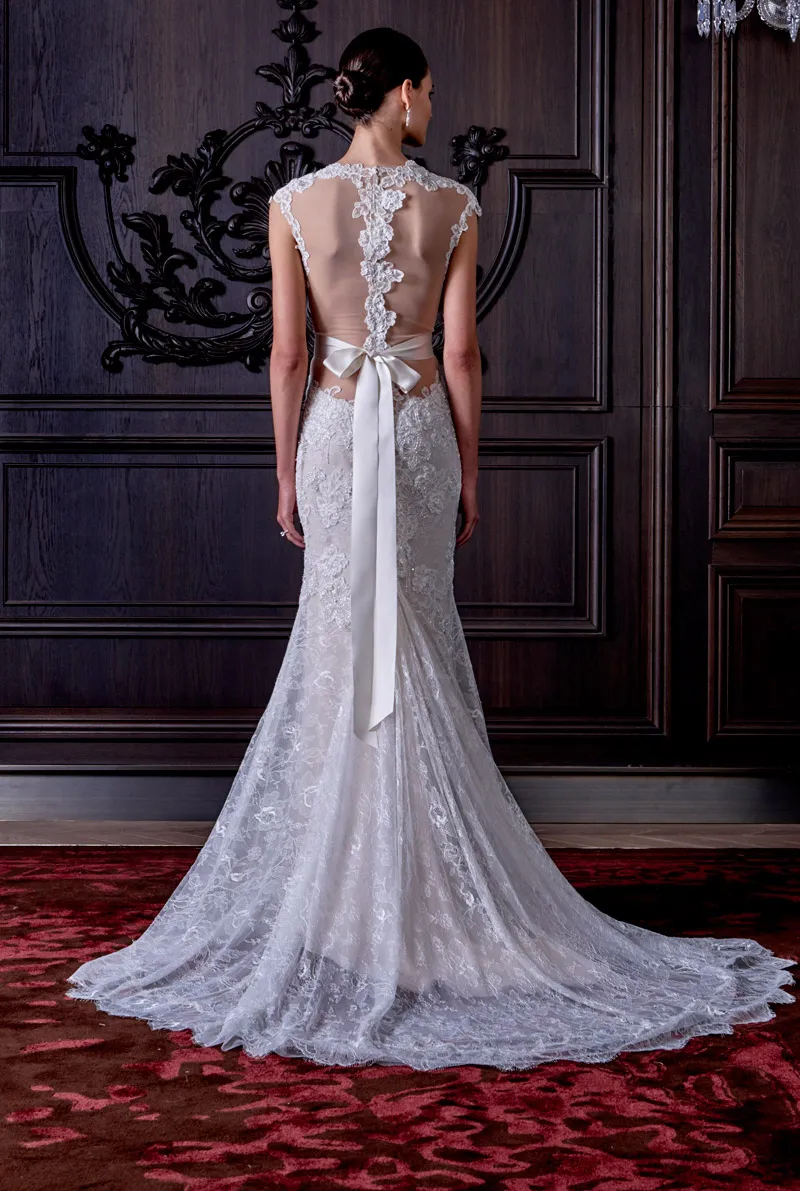 Monique Lhuillier Spring 2016 Bridal Collection. theweddingnotebook.com