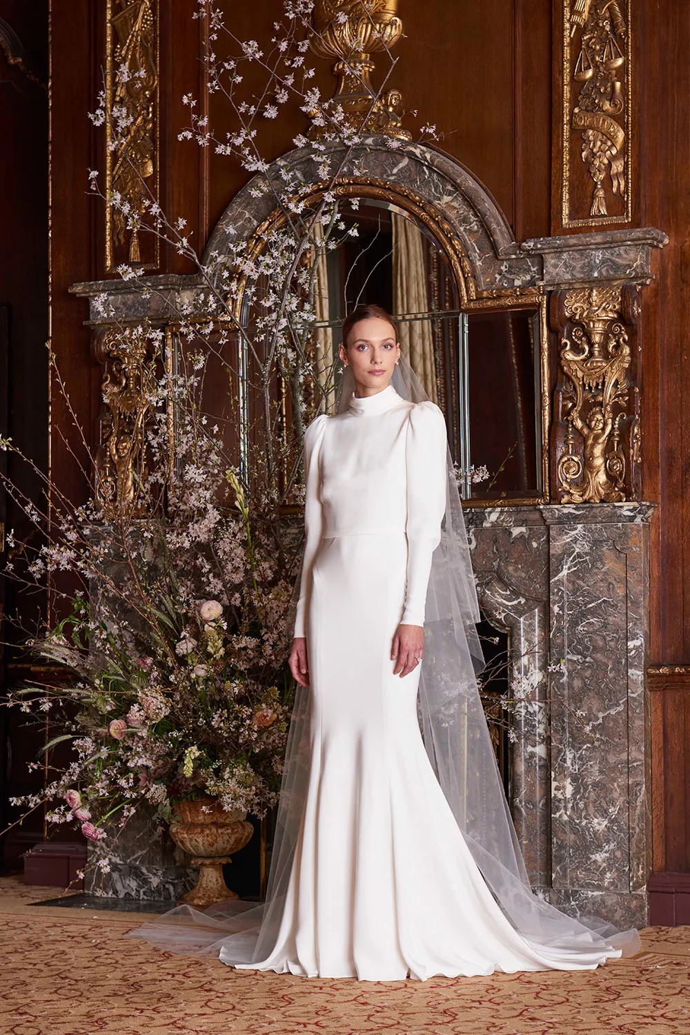 – Monique Lhuillier Spring 2019 Bridal Collection. theweddingnotebook.com
