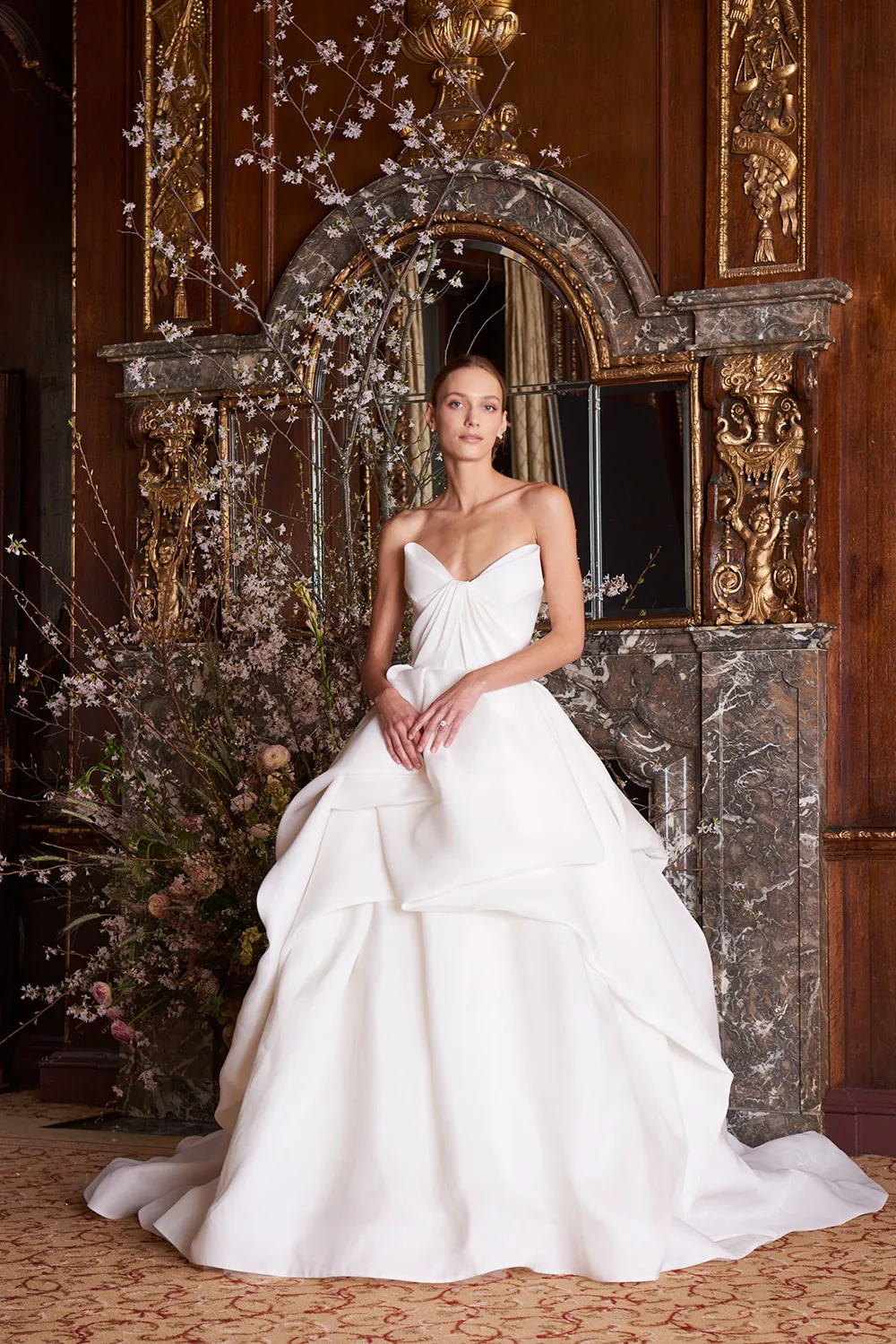 – Monique Lhuillier Spring 2019 Bridal Collection. theweddingnotebook.com