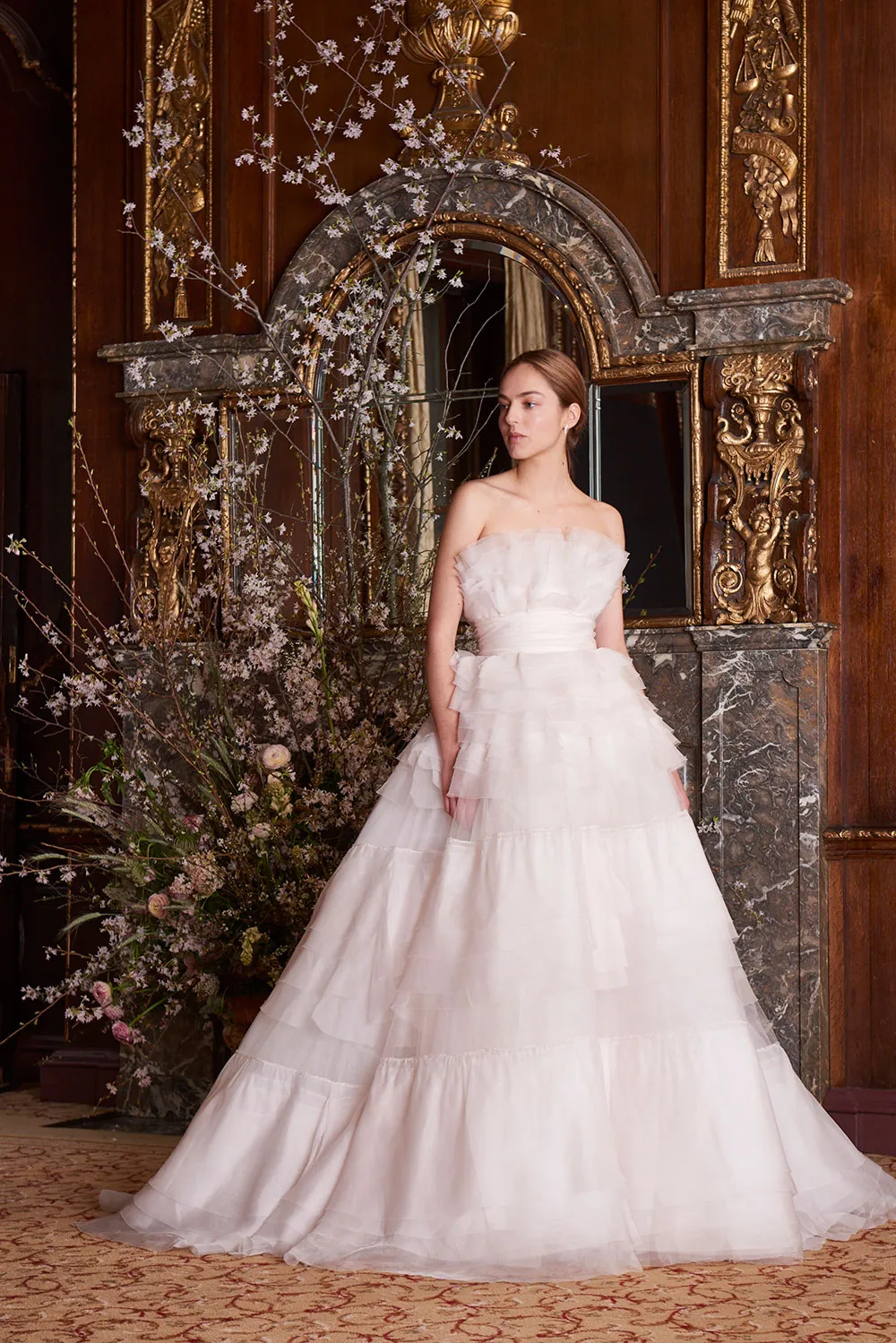 – Monique Lhuillier Spring 2019 Bridal Collection. theweddingnotebook.com