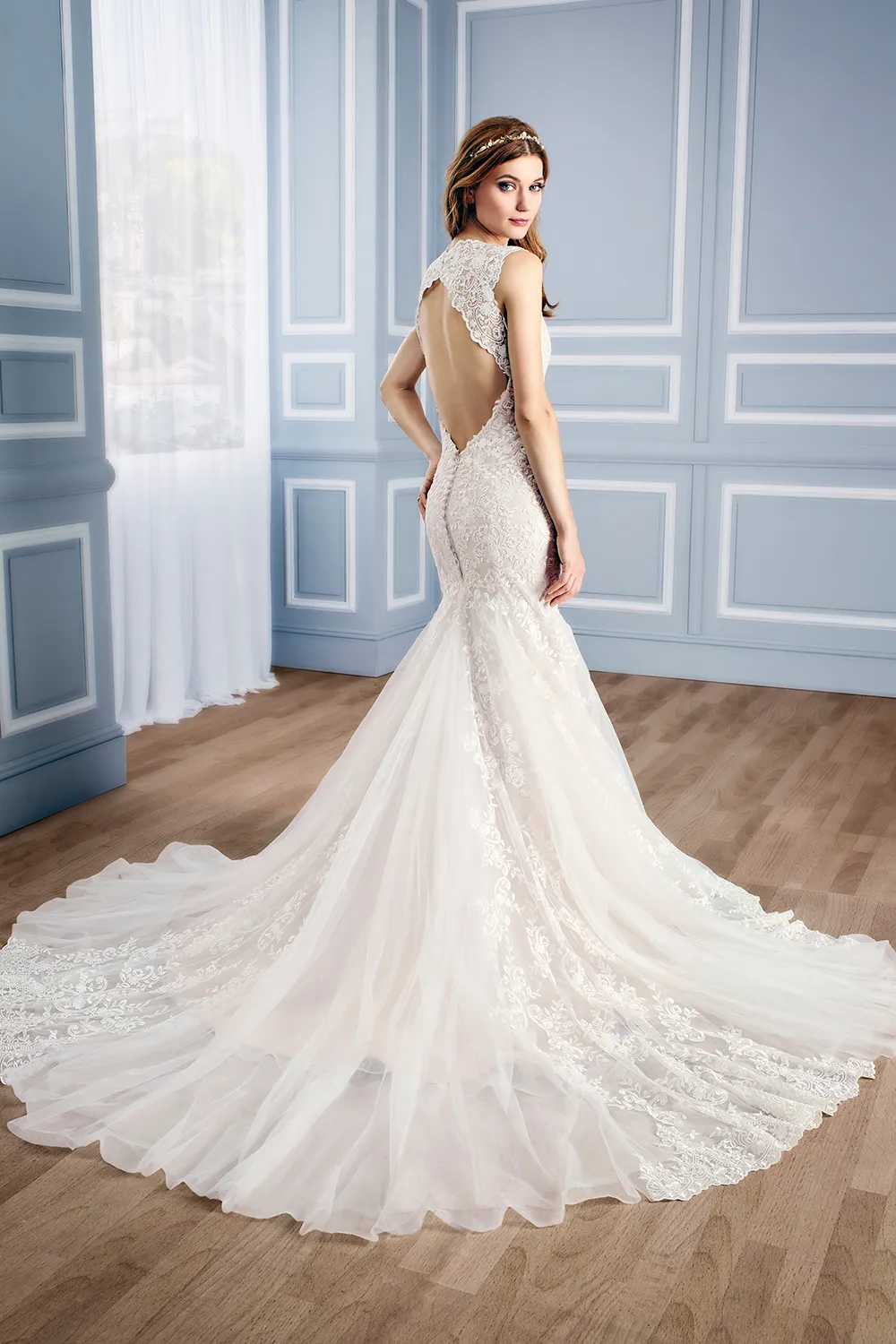 Moonlight Couture Fall 2016 Collection. theweddingnotebook.com