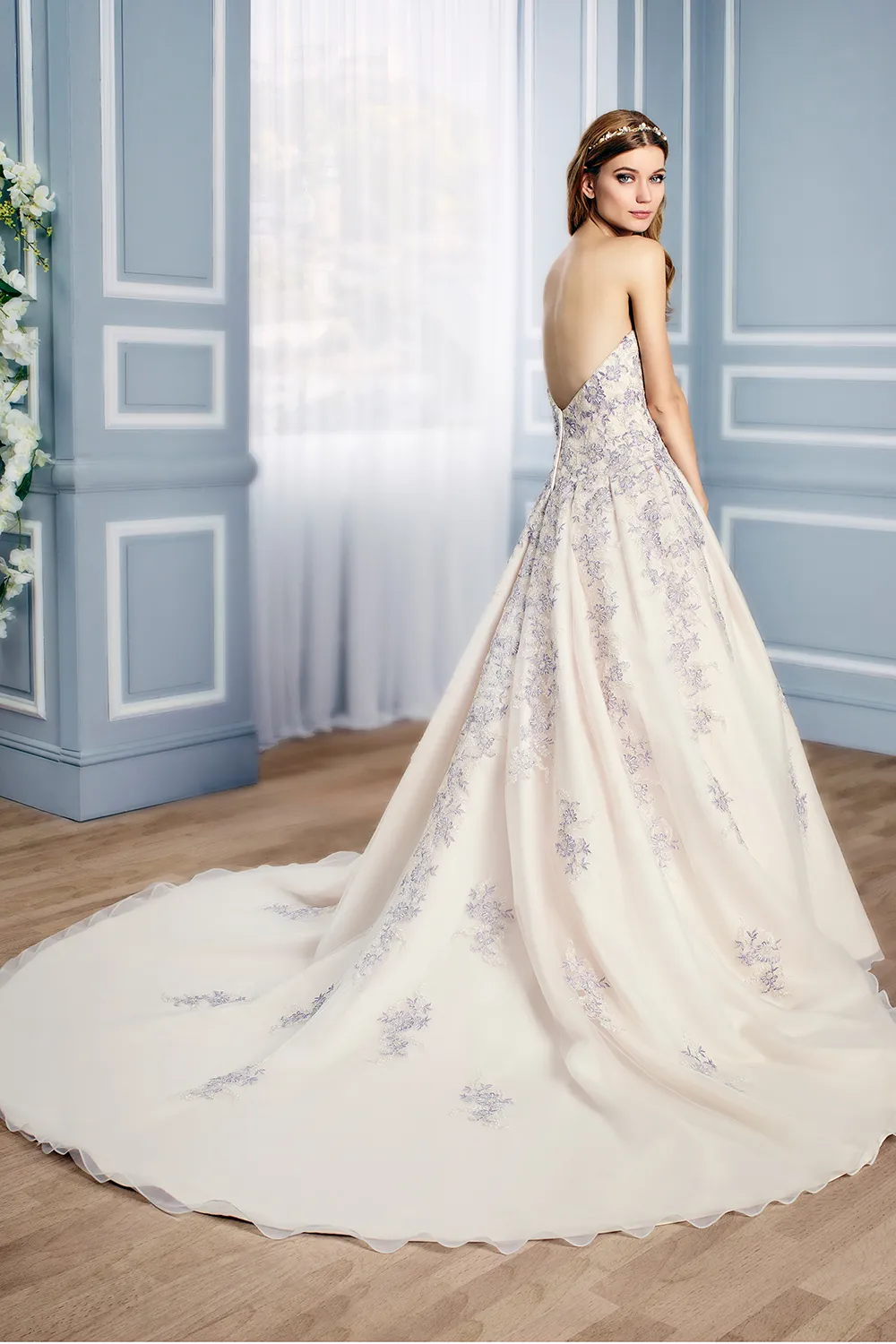 Moonlight Couture Fall 2016 Collection. theweddingnotebook.com