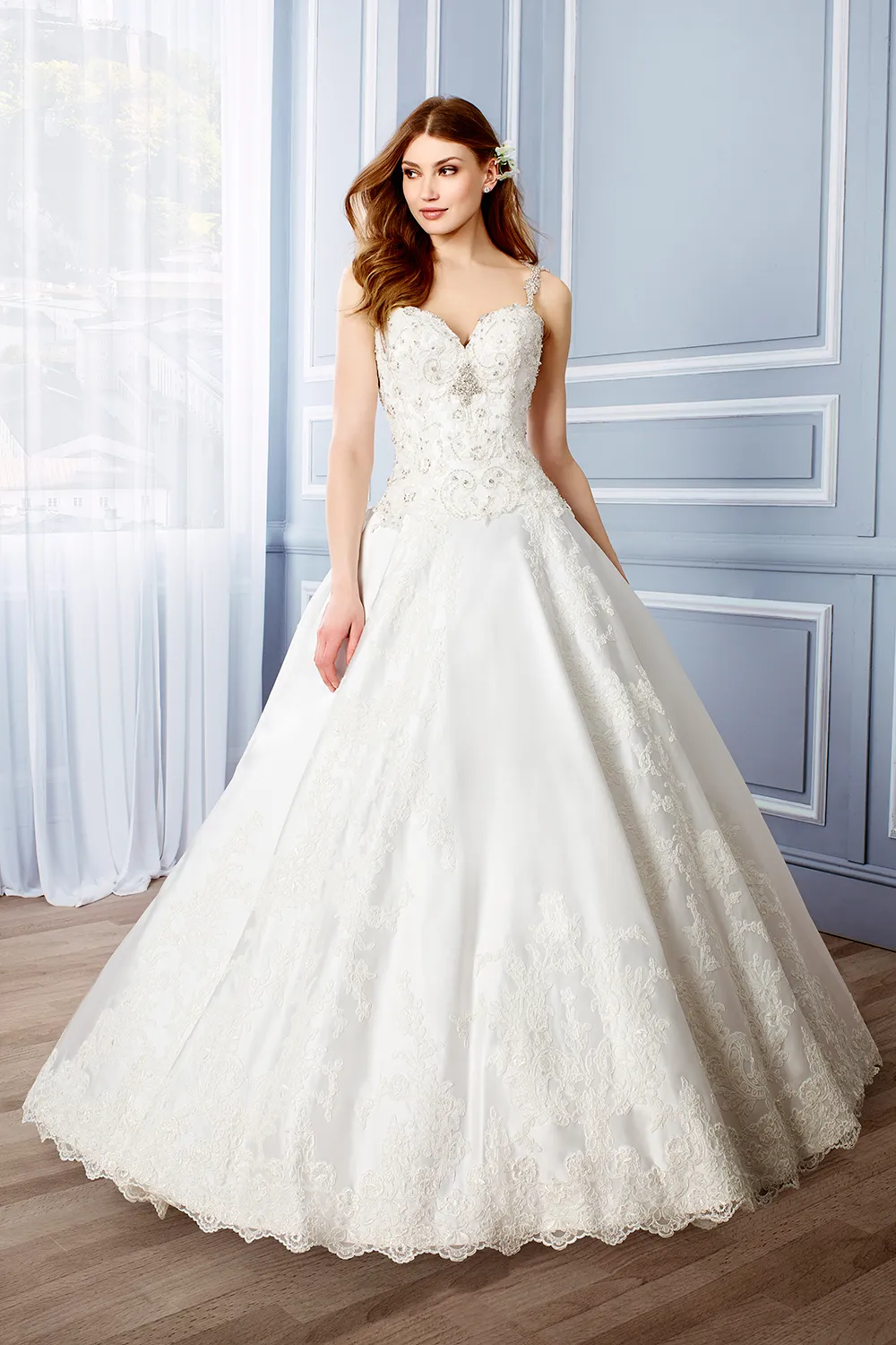 Moonlight Couture Fall 2016 Collection. theweddingnotebook.com