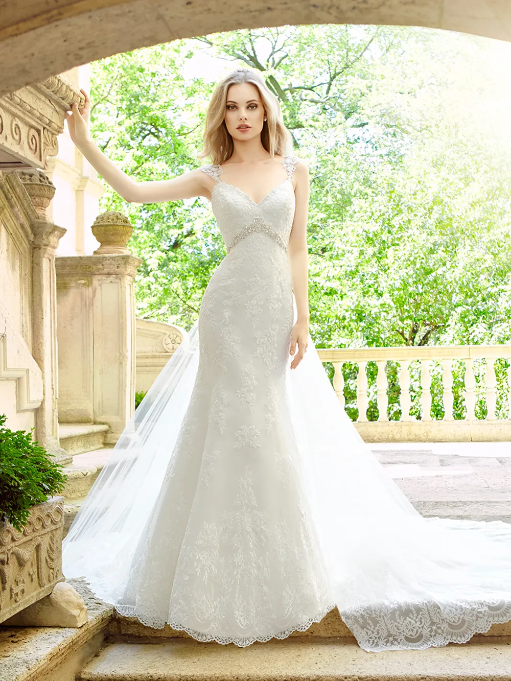 Moonlight Couture – Moonlight Bridal Spring 2017 Collection. theweddingnotebook.com