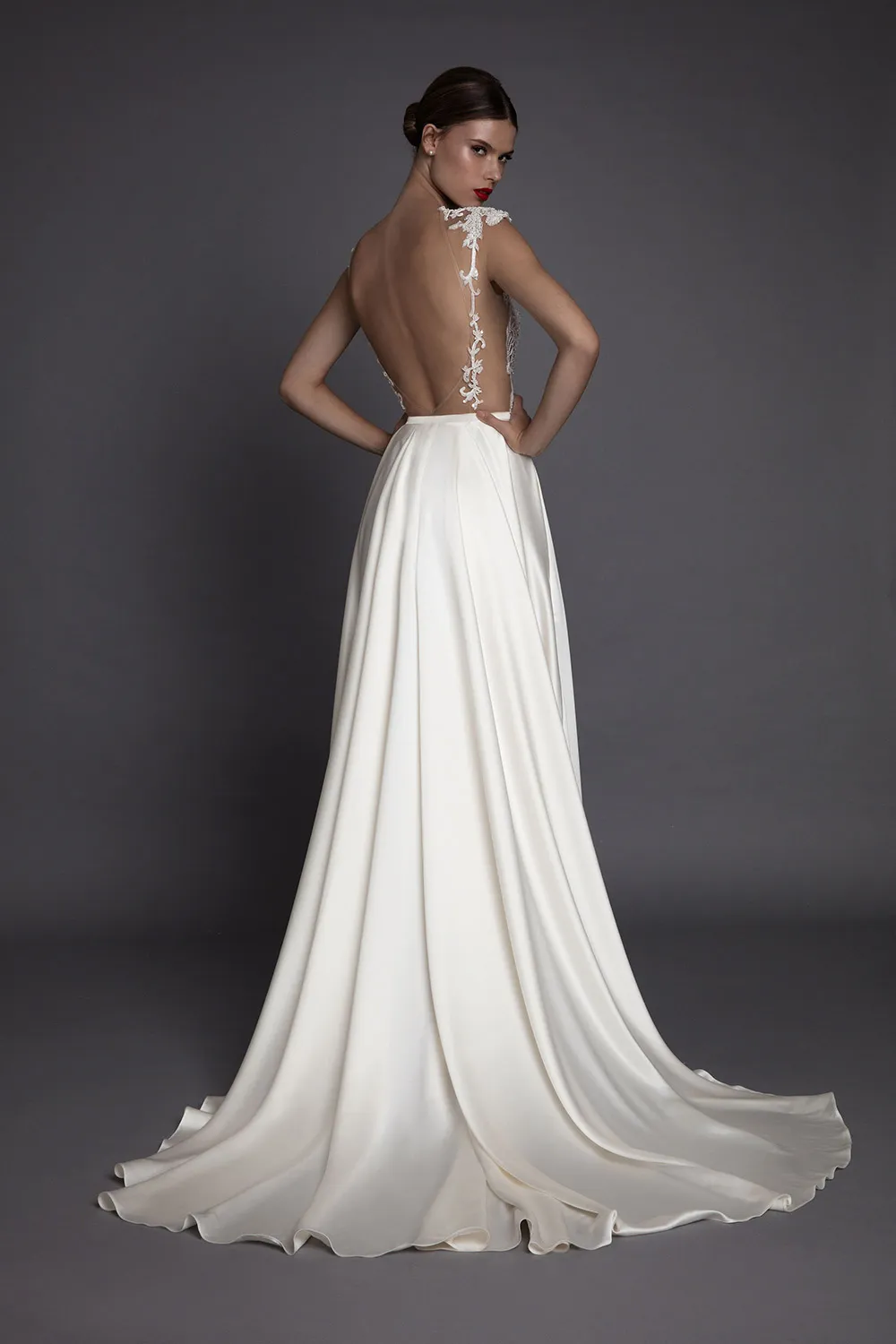 Aurora - Muse by Berta Fall 2017 Collection. theweddingnotebook.com