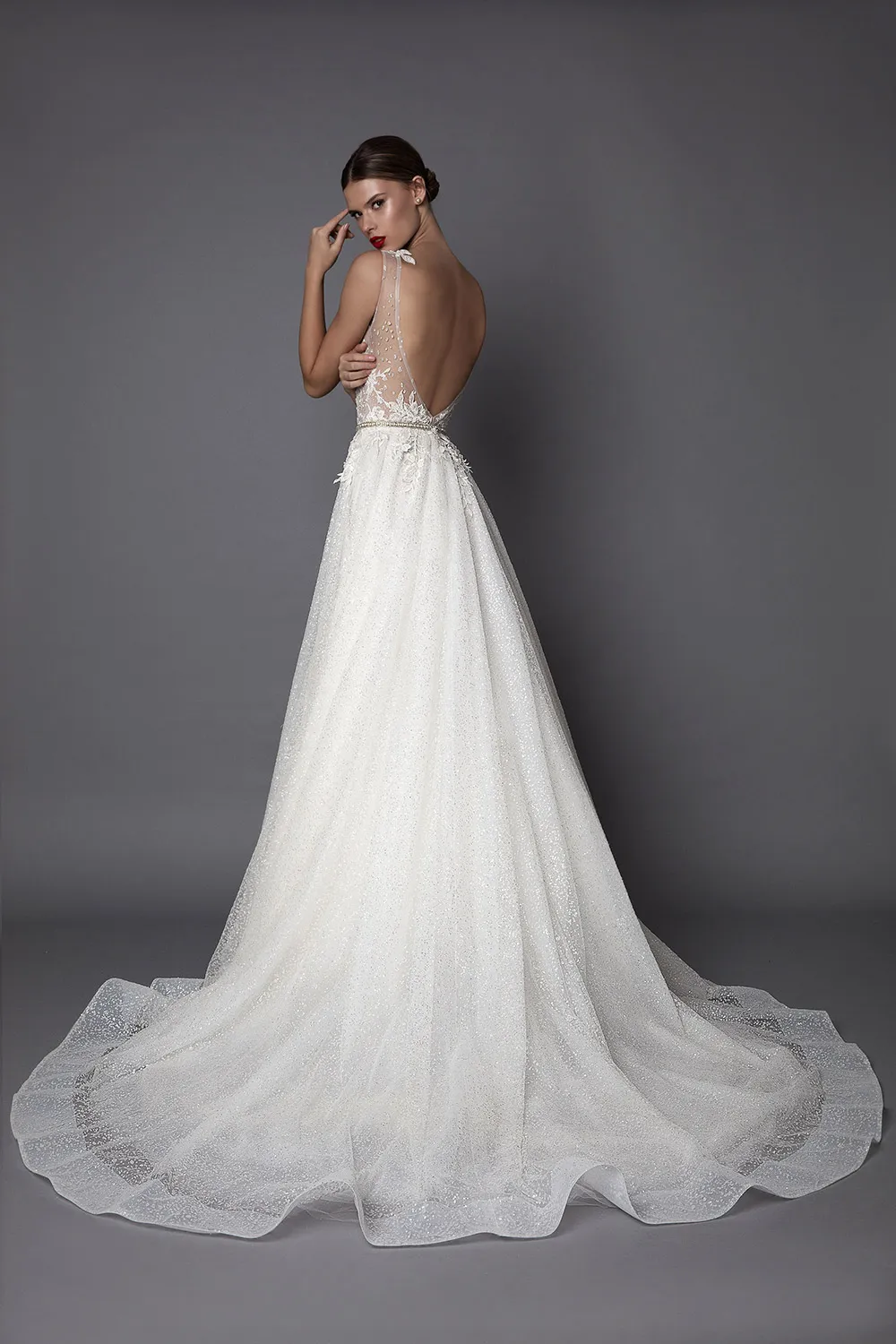 Aurelia - Muse by Berta Fall 2017 Collection. theweddingnotebook.com