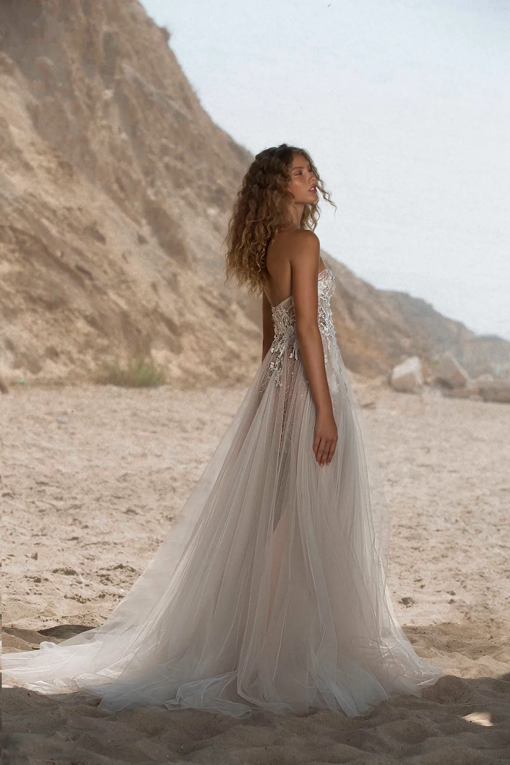MUSE by Berta Fall 2021 Collection. theweddingnotebook.com