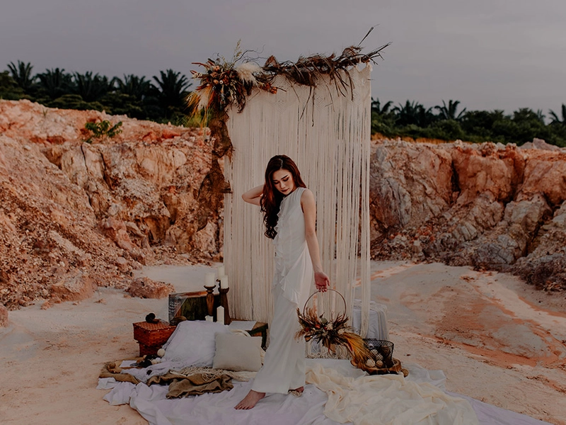 Mysterious And Bohemian Sahara-Style Shoot In Sepang