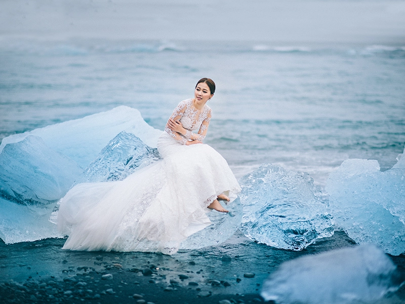 Mysterious And Majestic Bridal Portraits In Iceland