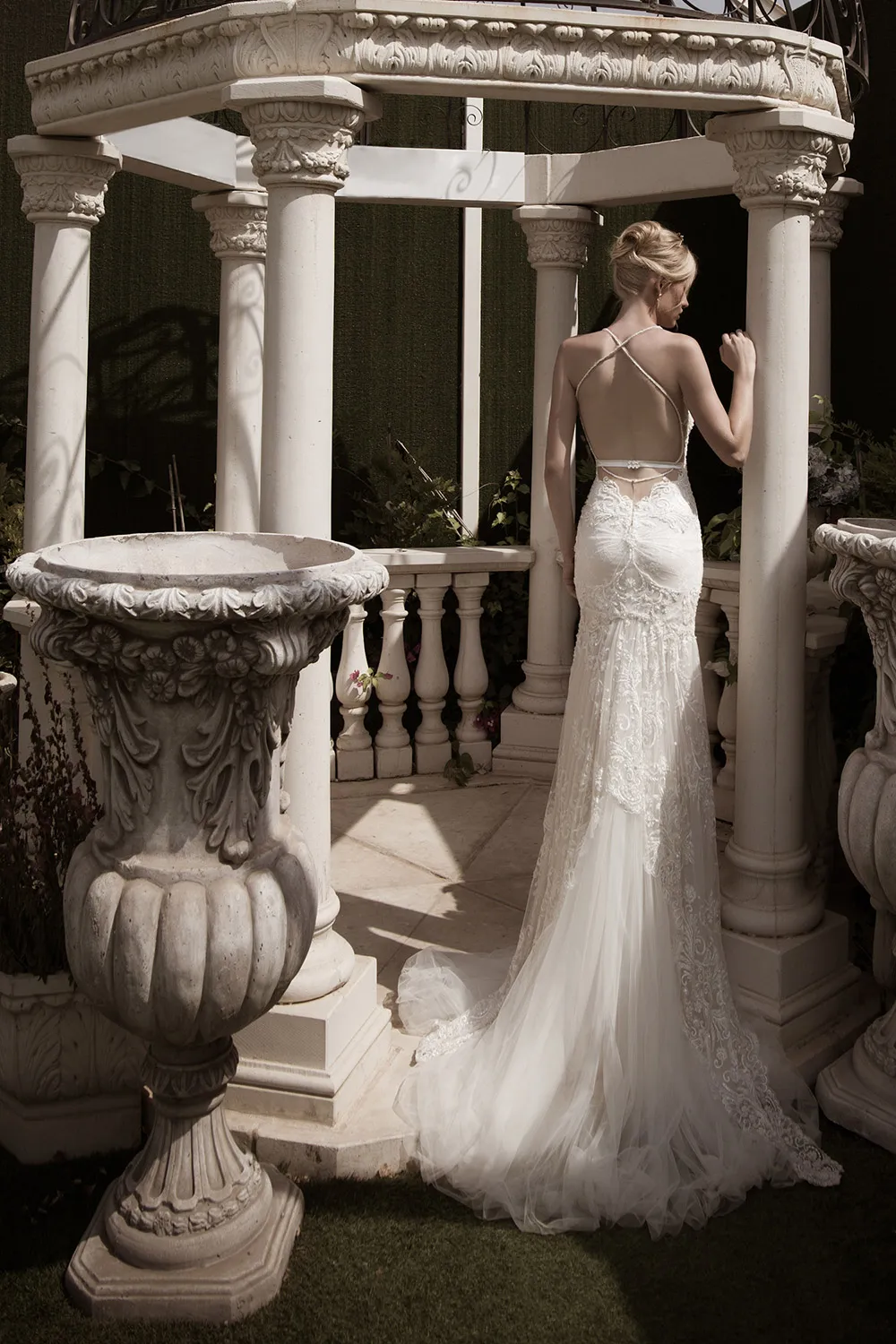 Devine – Naama And Anat 2016 Bridal Collection. theweddingnotebook.com