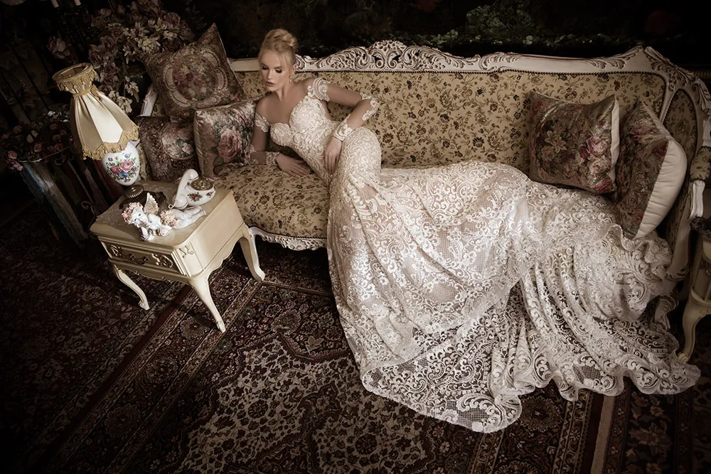 Devine – Naama And Anat 2016 Bridal Collection. theweddingnotebook.com