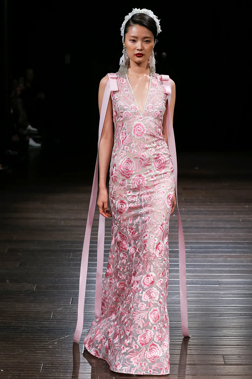 BERMUDA - Naeem Khan 2018 Bridal Collection. theweddingnotebook.com