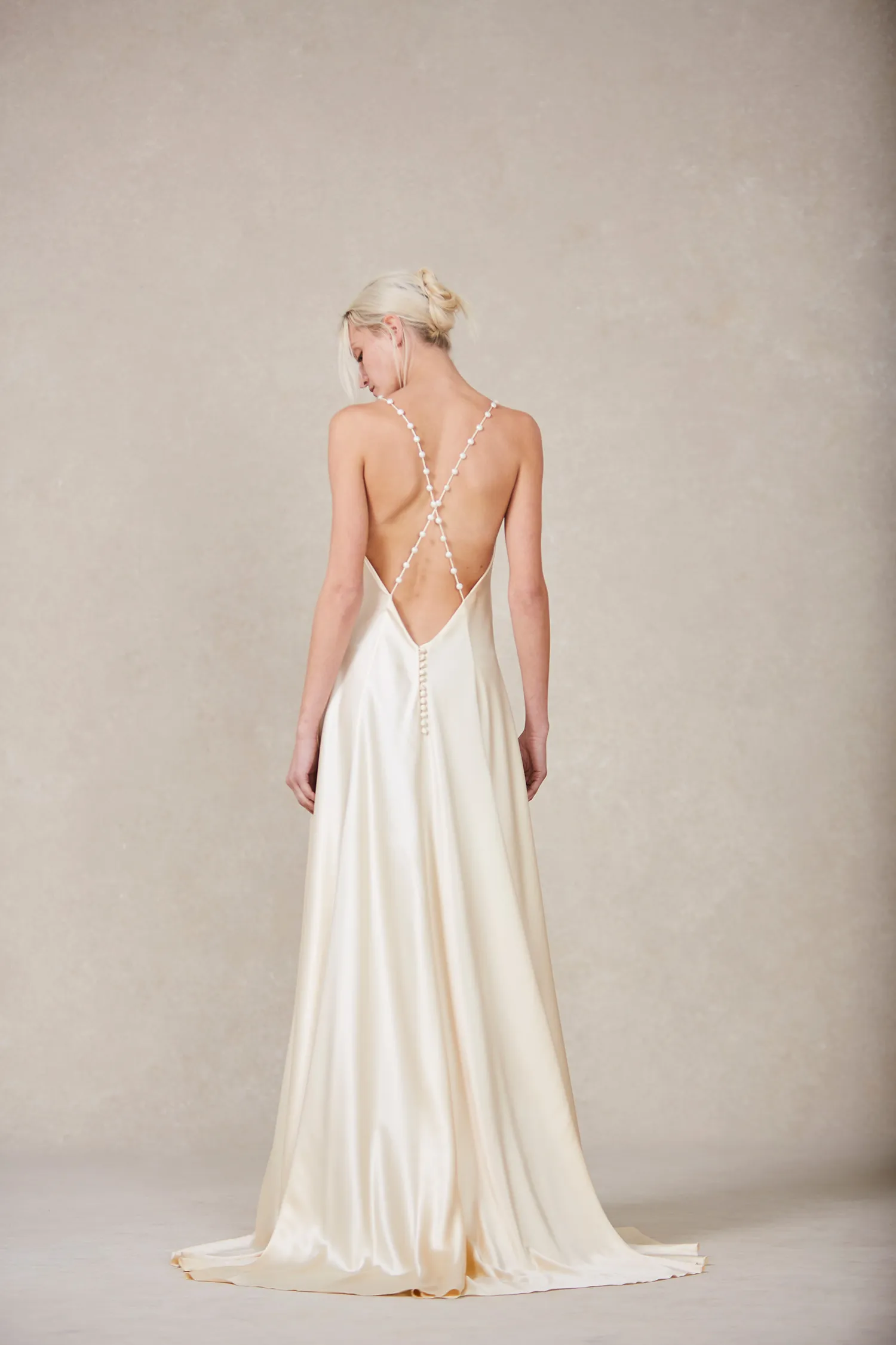 Nordeen Bridal Spring 2022 Collection. theweddingnotebook.com