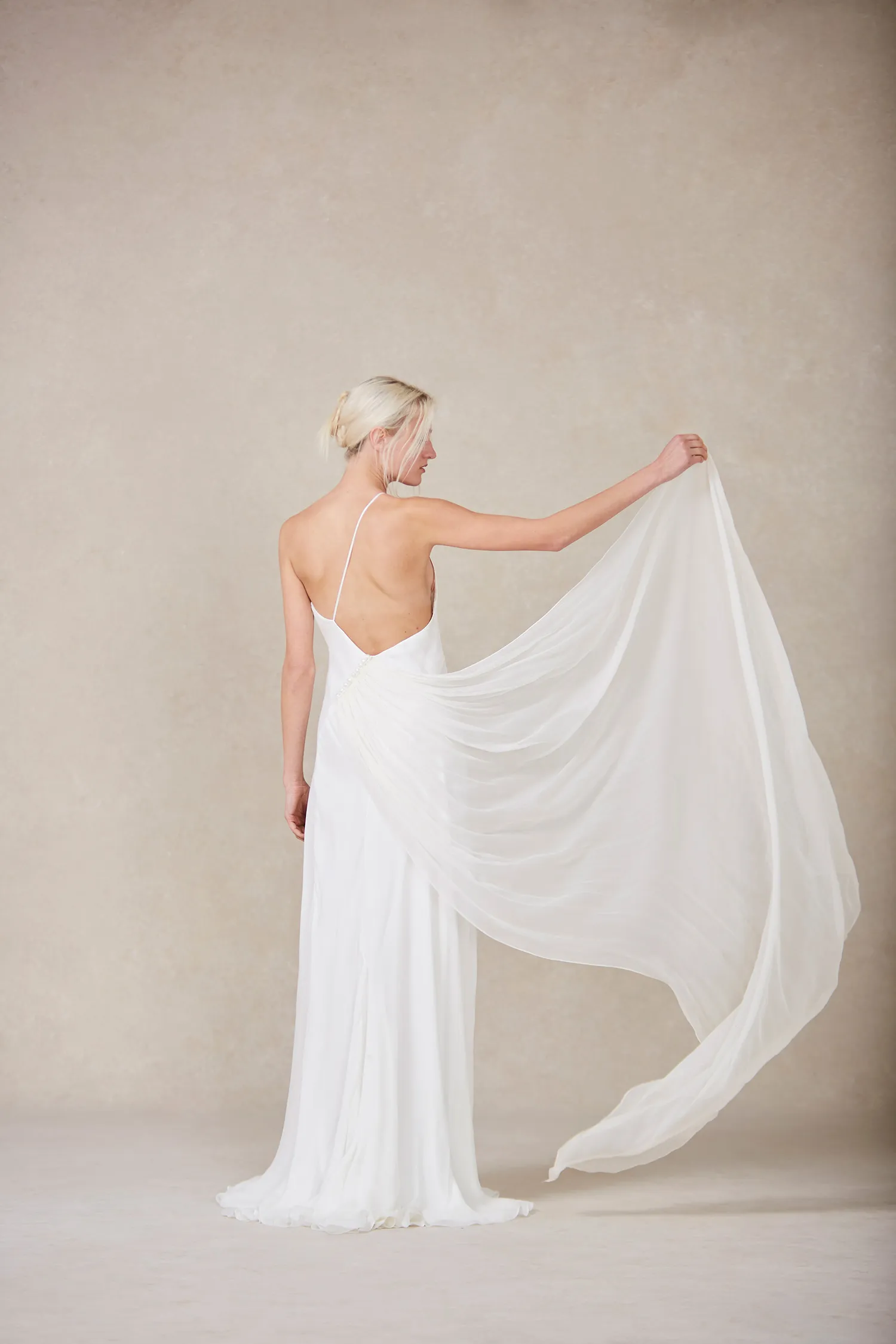 Nordeen Bridal Spring 2022 Collection. theweddingnotebook.com