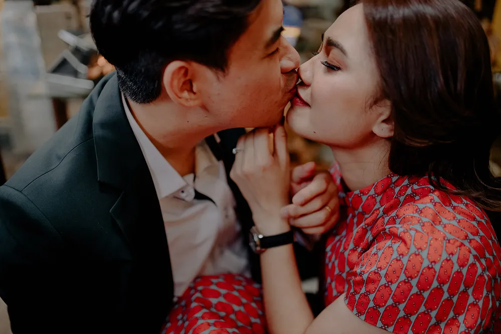 Photo by Jessielyee Photography. theweddingnotebook.com