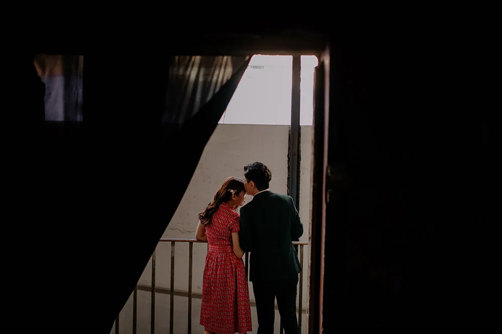 Photo by Jessielyee Photography. theweddingnotebook.com