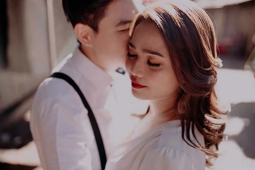 Photo by Jessielyee Photography. theweddingnotebook.com