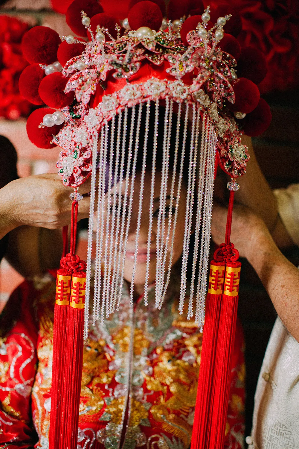 Photo by Hellojanelee Photography. theweddingnotebook.com