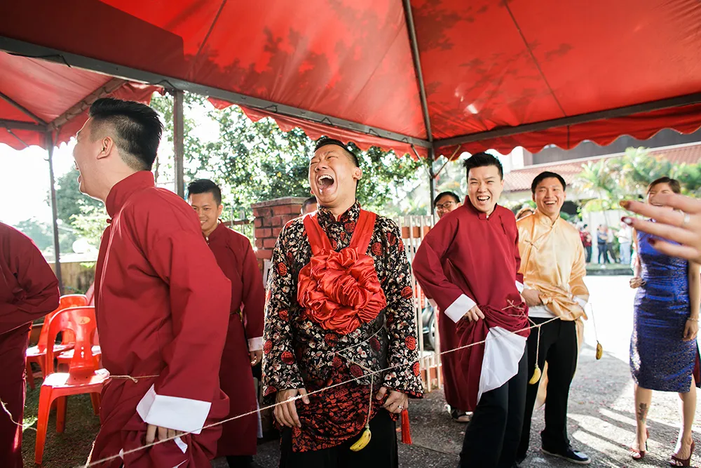 Photo by Hellojanelee Photography. theweddingnotebook.com