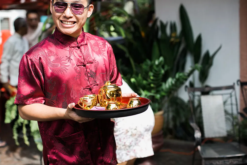 Photo by Hellojanelee Photography. theweddingnotebook.com