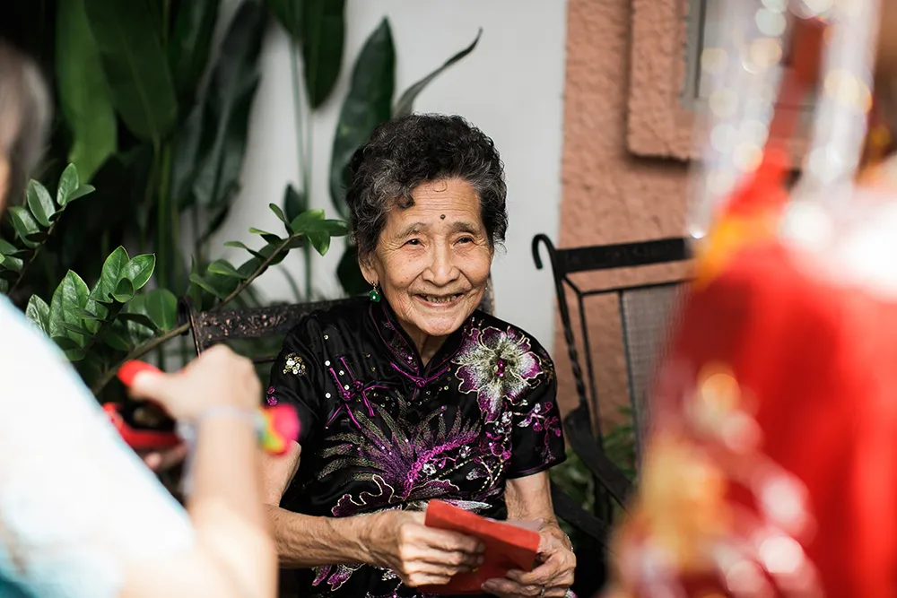 Photo by Hellojanelee Photography. theweddingnotebook.com