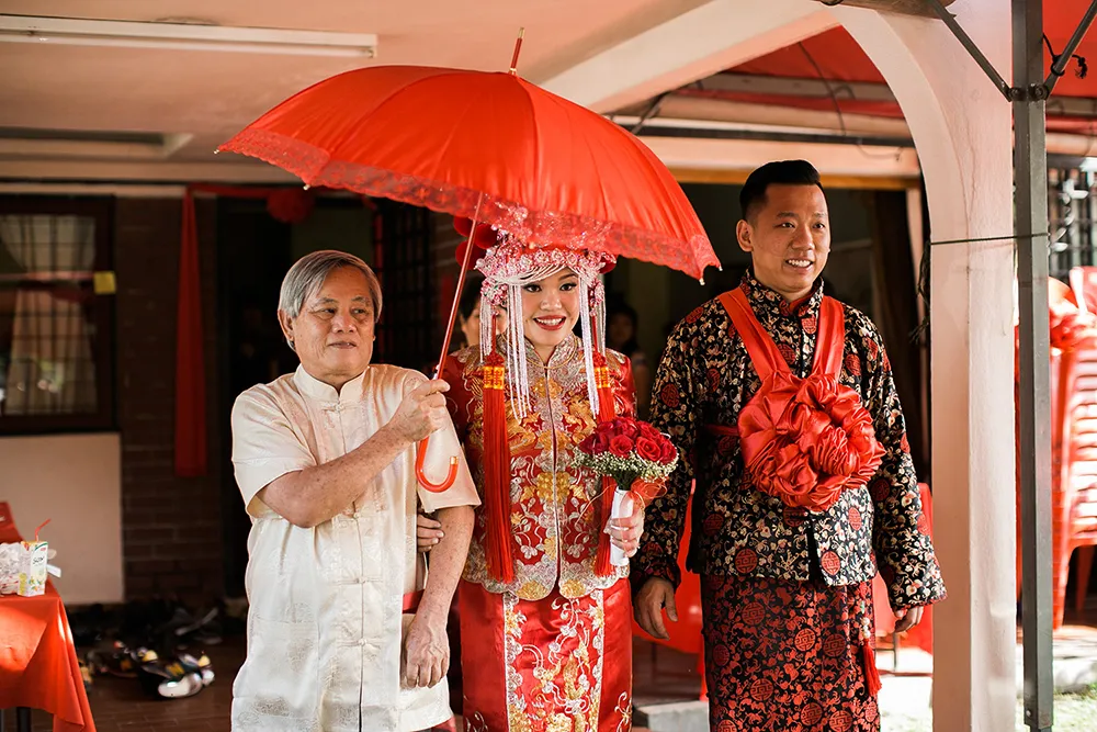 Photo by Hellojanelee Photography. theweddingnotebook.com