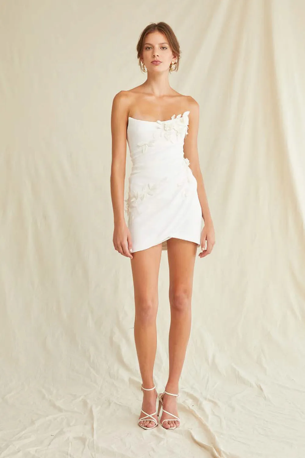 Oscar de la Renta Spring 2021 Collection. theweddingnotebook.com