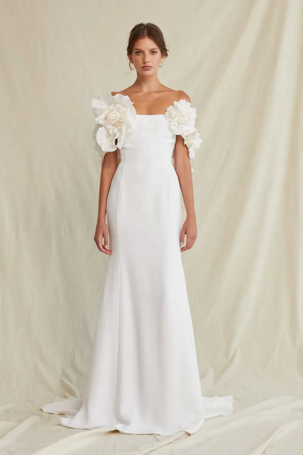 Oscar de la Renta Spring 2021 Collection. theweddingnotebook.com