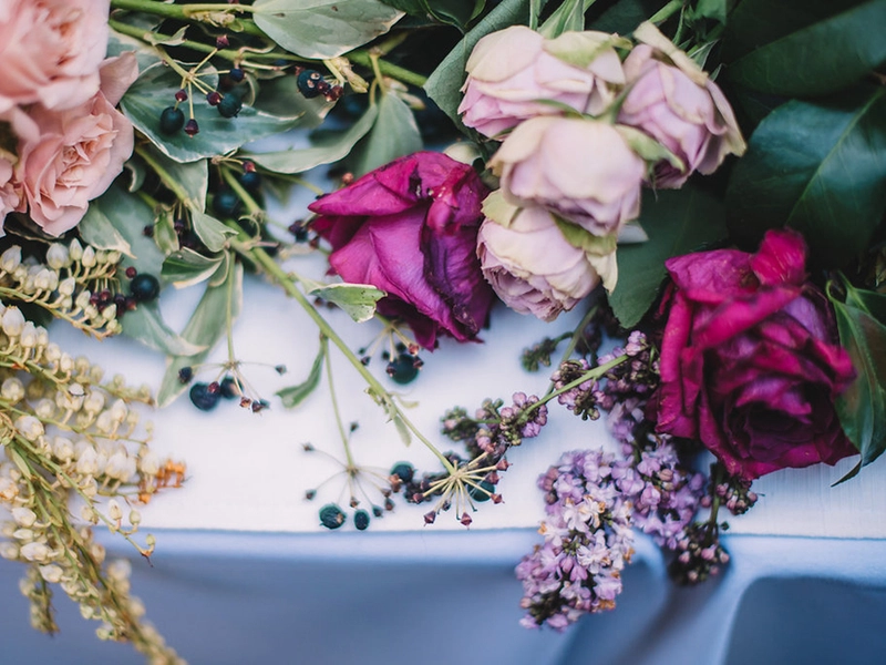 An Outdoor Spring Wedding in Lamont’s Bishop House, Perth