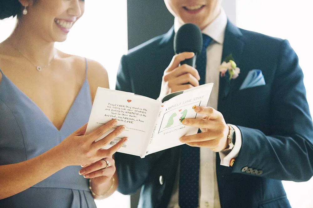 Photo by Alison Mayfield Photography Studio. theweddingnotebook.com 