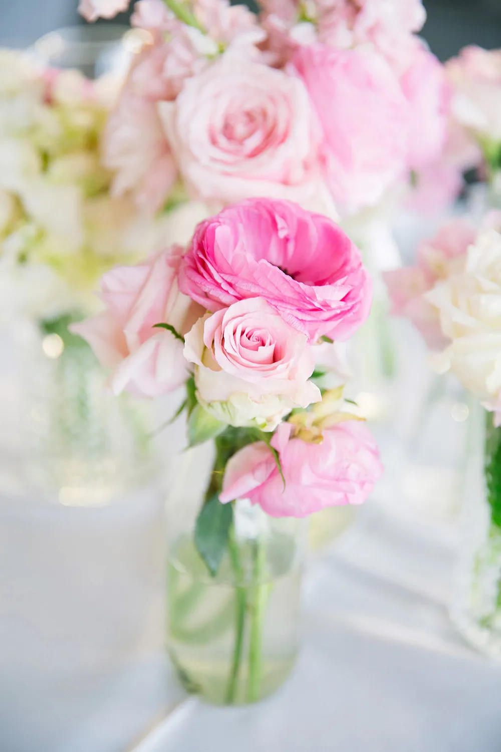 Photo by Alison Mayfield Photography Studio. theweddingnotebook.com 