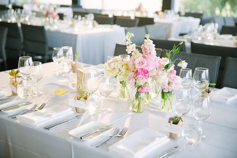 Photo by Alison Mayfield Photography Studio. theweddingnotebook.com 