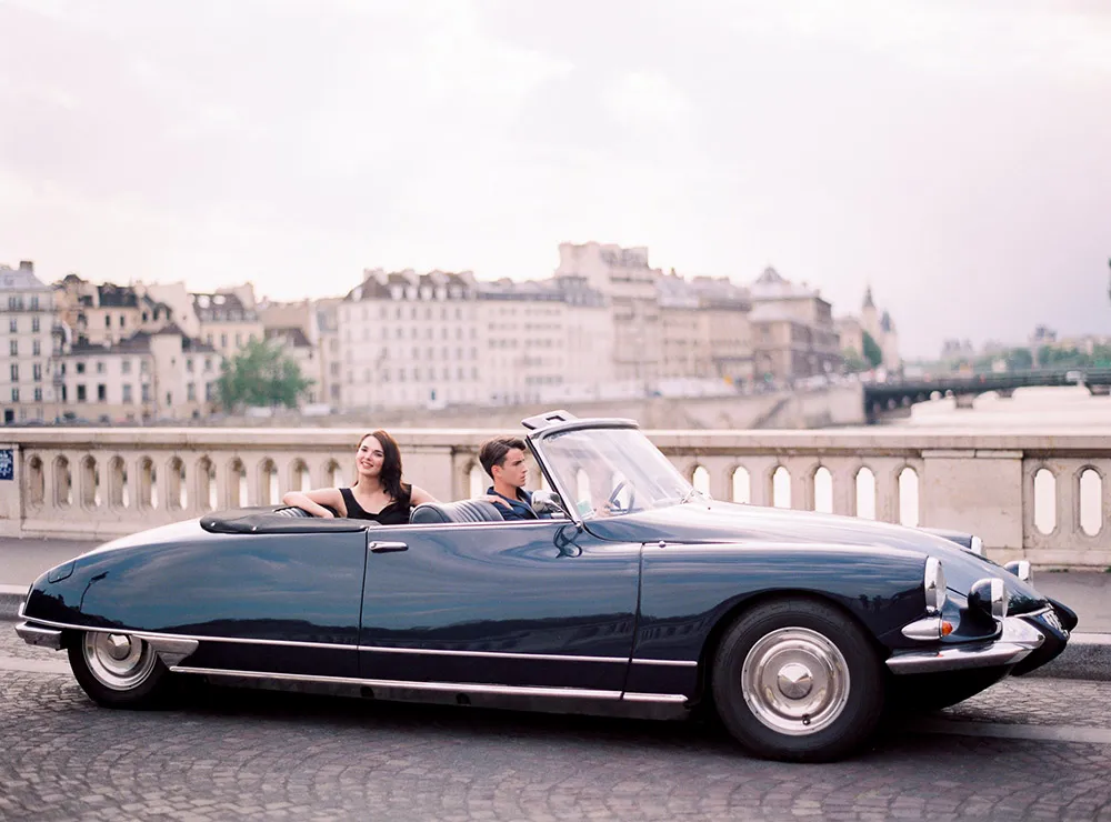 Photo by Le Secret d'Audrey Paris. theweddingnotebook.com