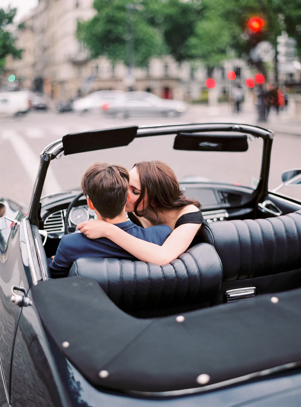 Photo by Le Secret d'Audrey Paris. theweddingnotebook.com
