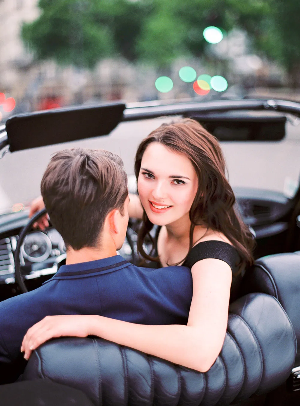 Photo by Le Secret d'Audrey Paris. theweddingnotebook.com