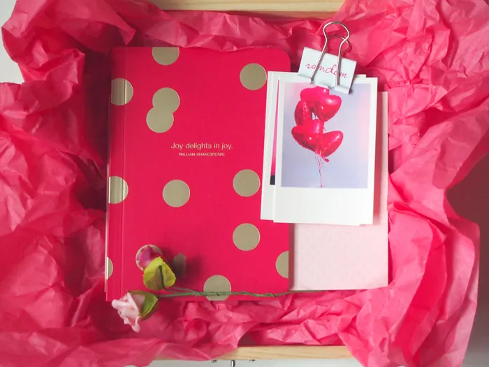 Pin To Win: Be My Bridesmaids' Boxes Giveaway. theweddingnotebook.com