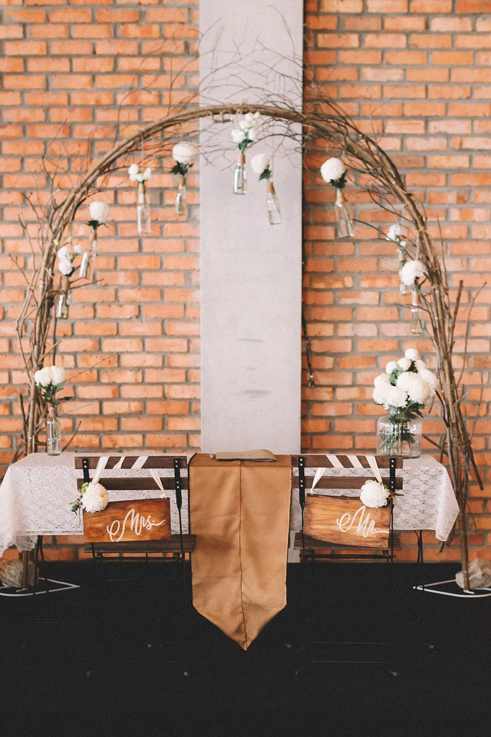 Photo by Arch And Vow Studio. theweddingnotebook.com