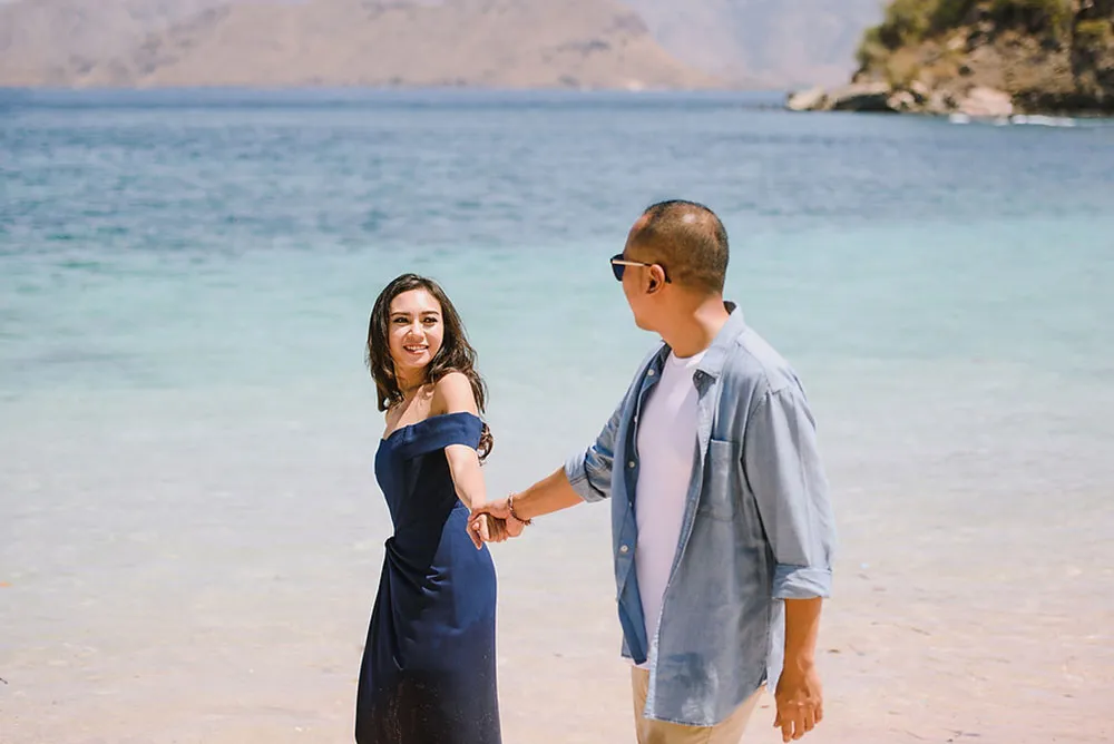 Photo by Gusde Photography. p://theweddingnotebook.com