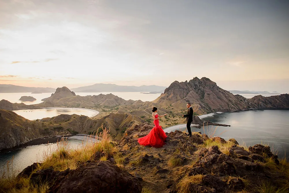 Photo by Gusde Photography. p://theweddingnotebook.com