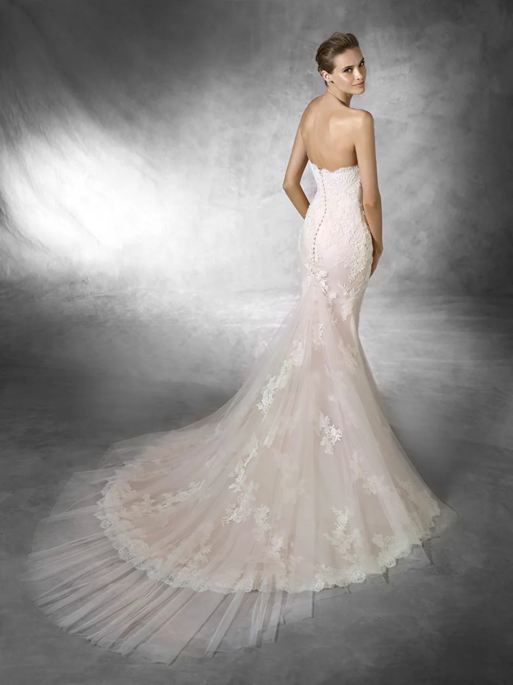 Pronovias 2016 Collection. theweddingnotebook.com