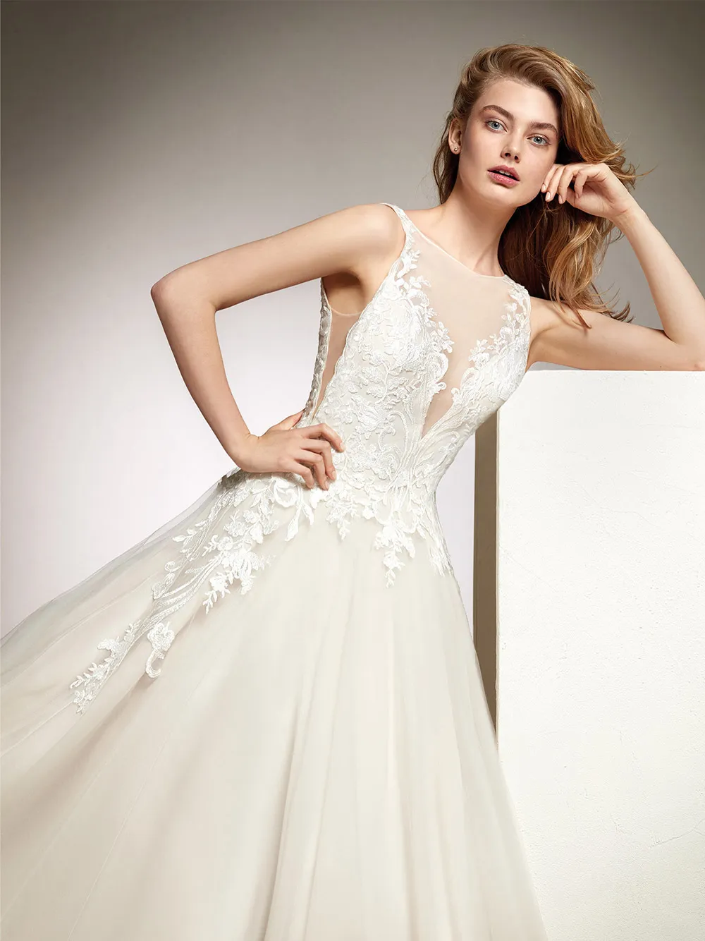 Doha - Pronovias 2018 Bridal Collection. theweddingnotebook.com