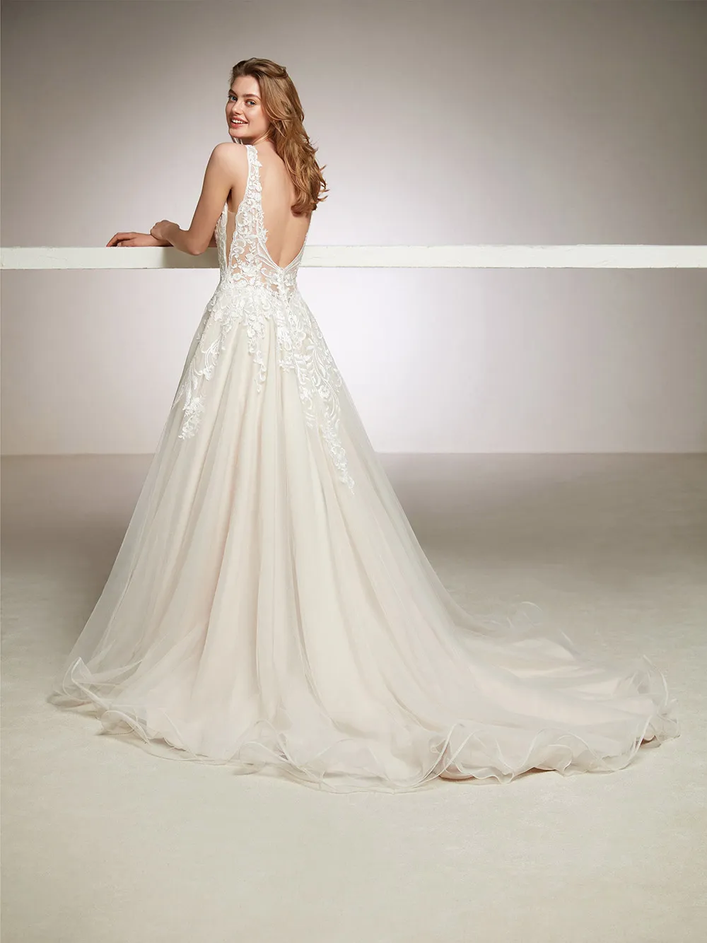 Doha - Pronovias 2018 Bridal Collection. theweddingnotebook.com