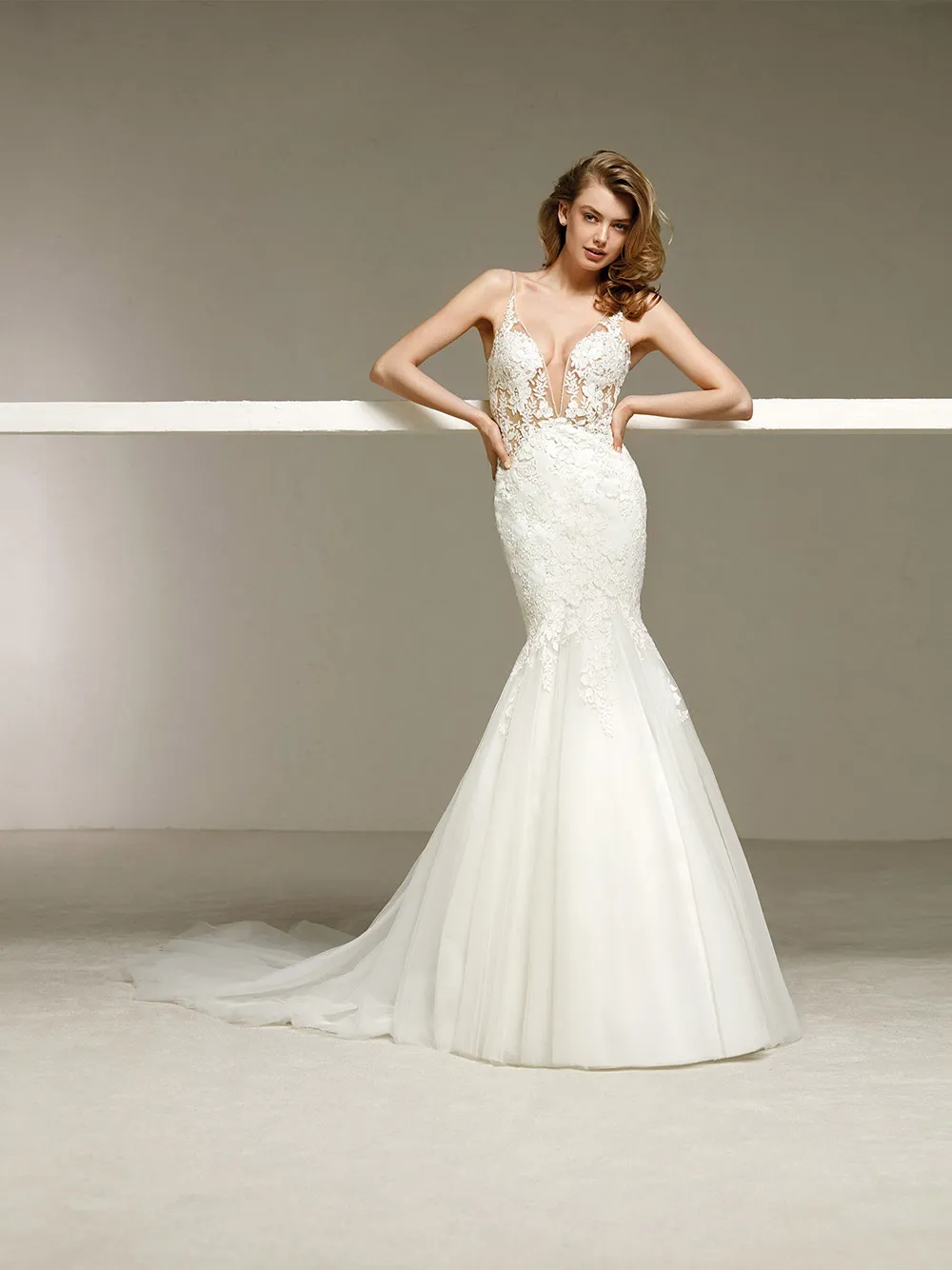 Donatella - Pronovias 2018 Bridal Collection. theweddingnotebook.com