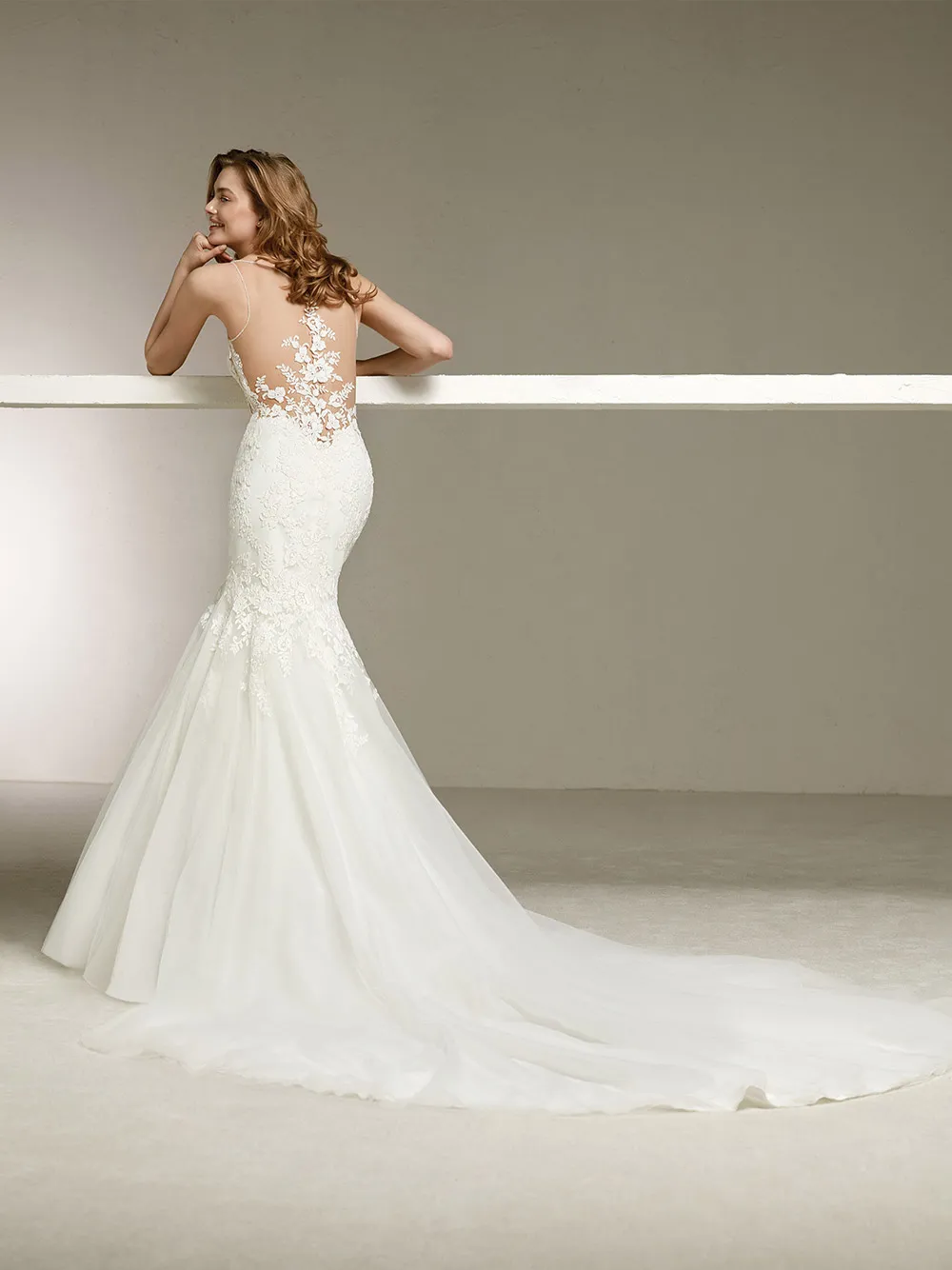 Donatella - Pronovias 2018 Bridal Collection. theweddingnotebook.com