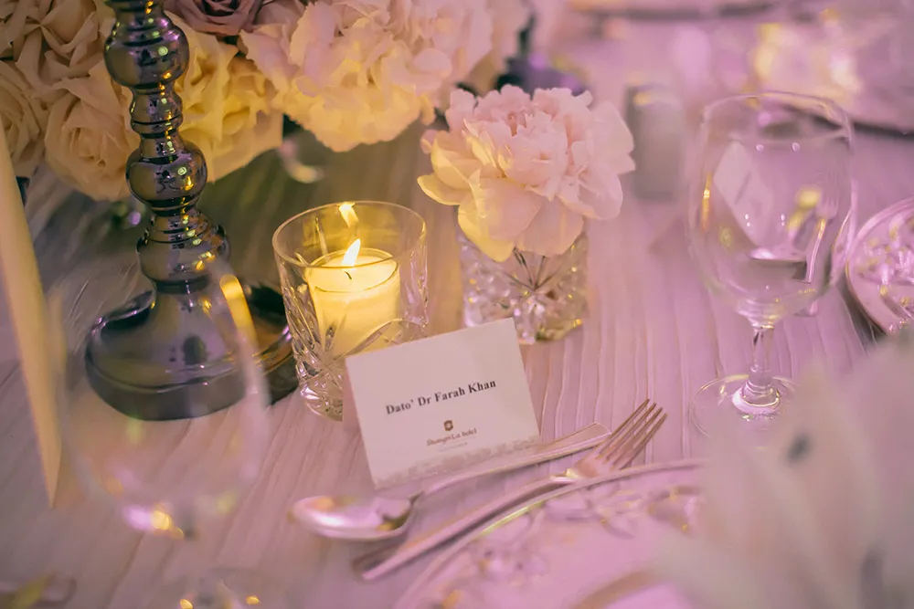 Flowers and Decor by WIshing Tree. theweddingnotebook.com