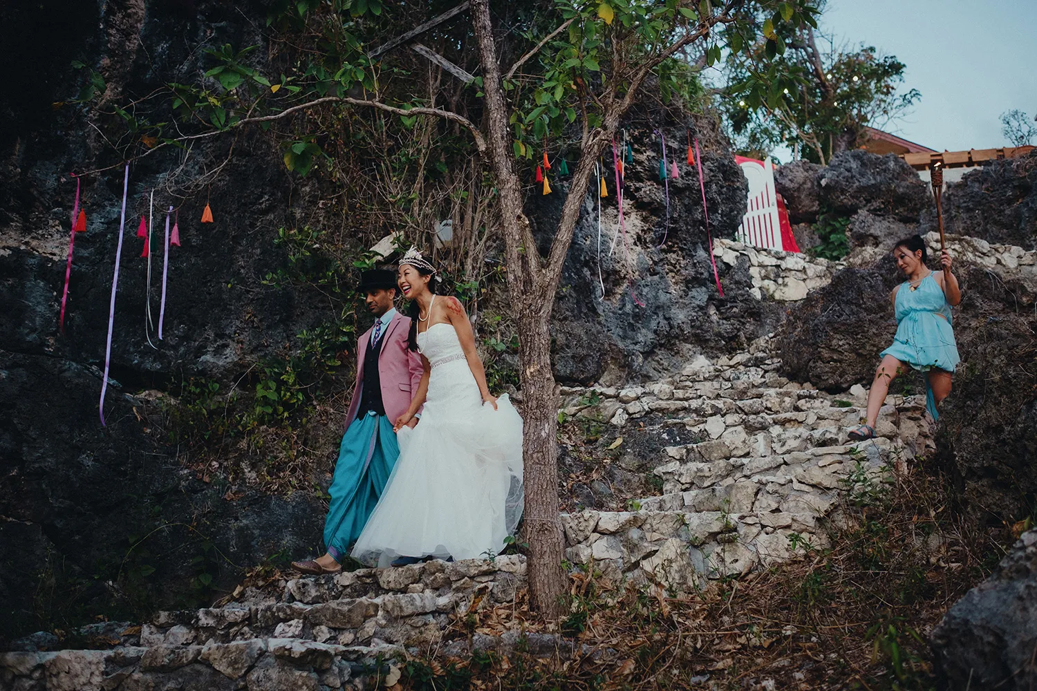 Funkydali Photography. theweddingnotebook.com